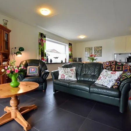 בית נופש Spacious Holiday Home With Shared Swimming Pool And Stunning Views Rekken