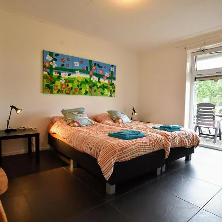 בית נופש Spacious Holiday Home With Shared Swimming Pool And Stunning Views Rekken