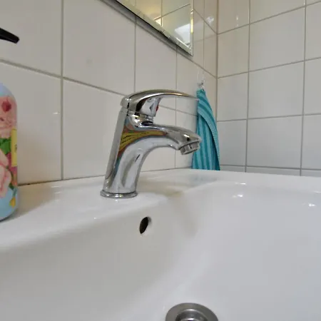 Spacious Holiday Home With Shared Swimming Pool And Stunning Views *