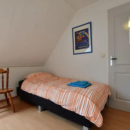 Spacious Holiday Home With Shared Swimming Pool And Stunning Views בית נופש *