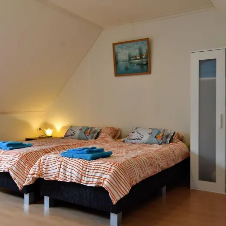בית נופש Spacious Holiday Home With Shared Swimming Pool And Stunning Views